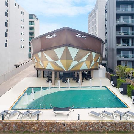 Rodina Beach Hotel Jomtien Beach Exterior photo