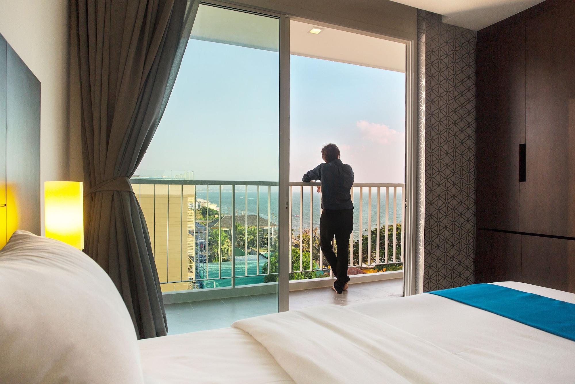 Rodina Beach Hotel Jomtien Beach Exterior photo