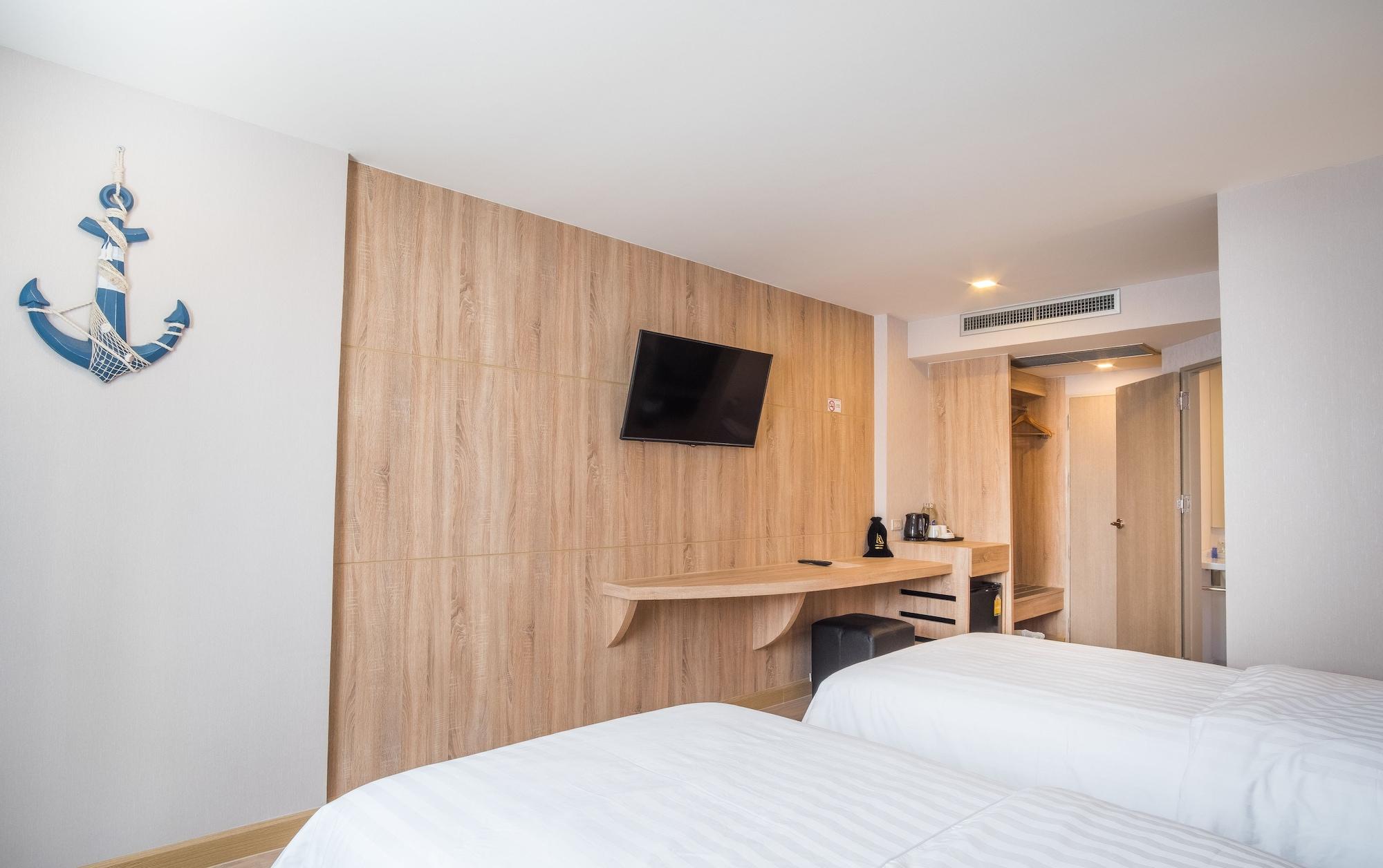 Rodina Beach Hotel Jomtien Beach Exterior photo