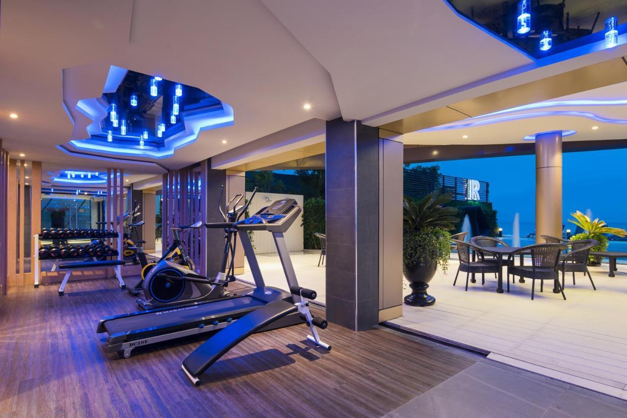 Rodina Beach Hotel Jomtien Beach Exterior photo