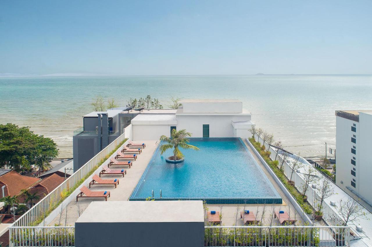Rodina Beach Hotel Jomtien Beach Exterior photo